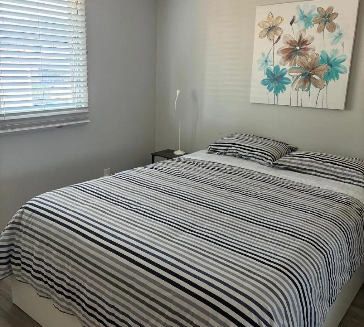 Centrally Located, Spacious Home Niagara Falls