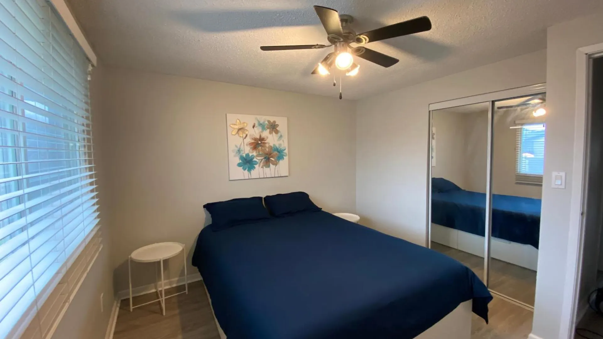 Centrally Located, Spacious Home Niagara Falls Canada